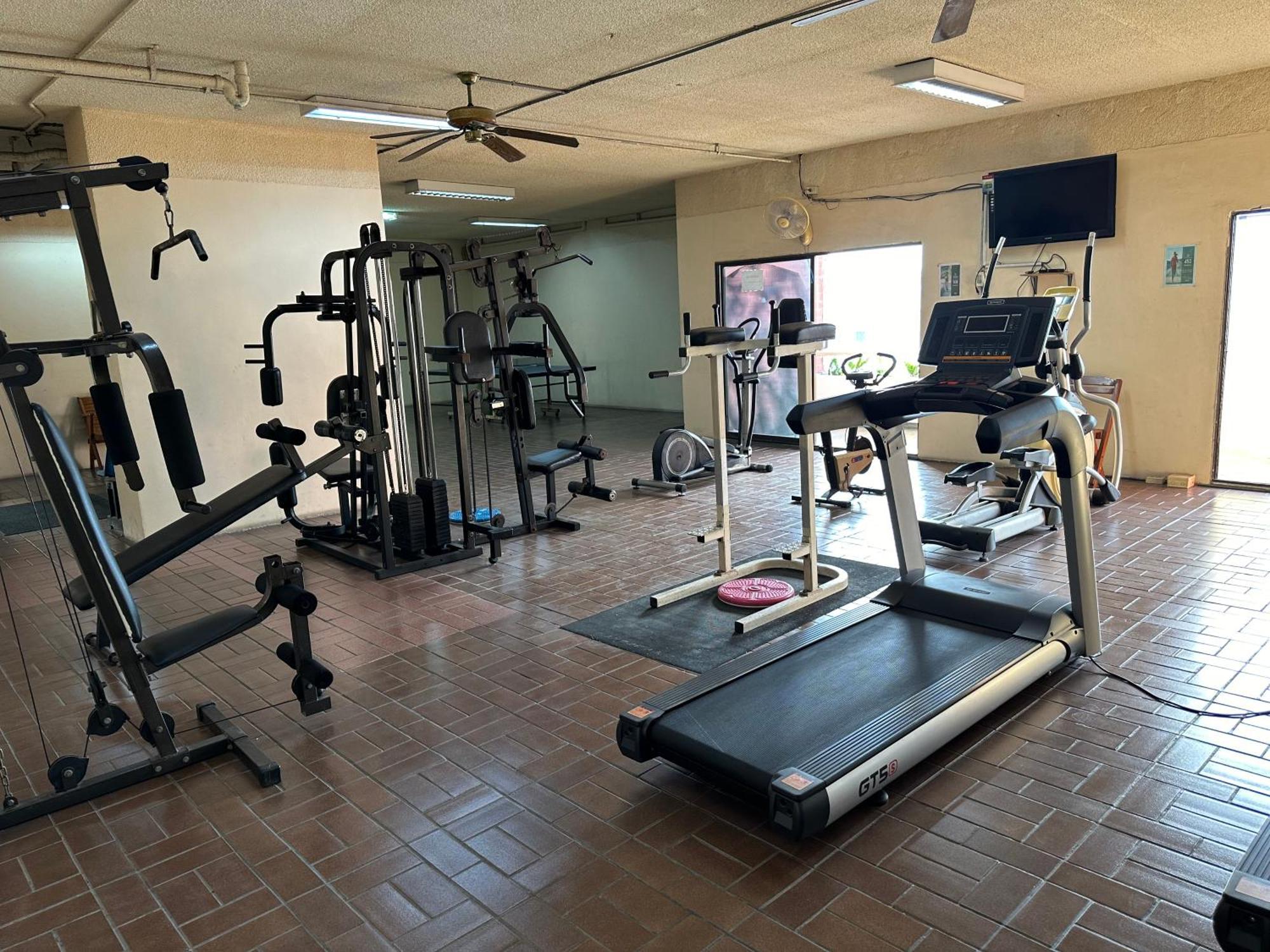 Country Complex Bangna Aparthotel Bangkok Ngoại thất bức ảnh